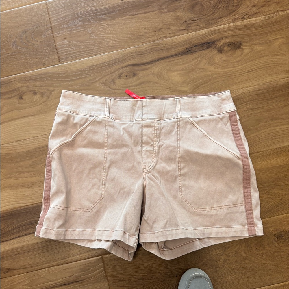 SPANX Women's Beige Cargo Shorts